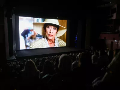 17.12.2024. Repriza premiere filma Babica gre na jug režiserja Vinci Vogue Anžlovarja n vpis v žalno knjigo ob njegovi smrti.//FOTO: Bojan Velikonja