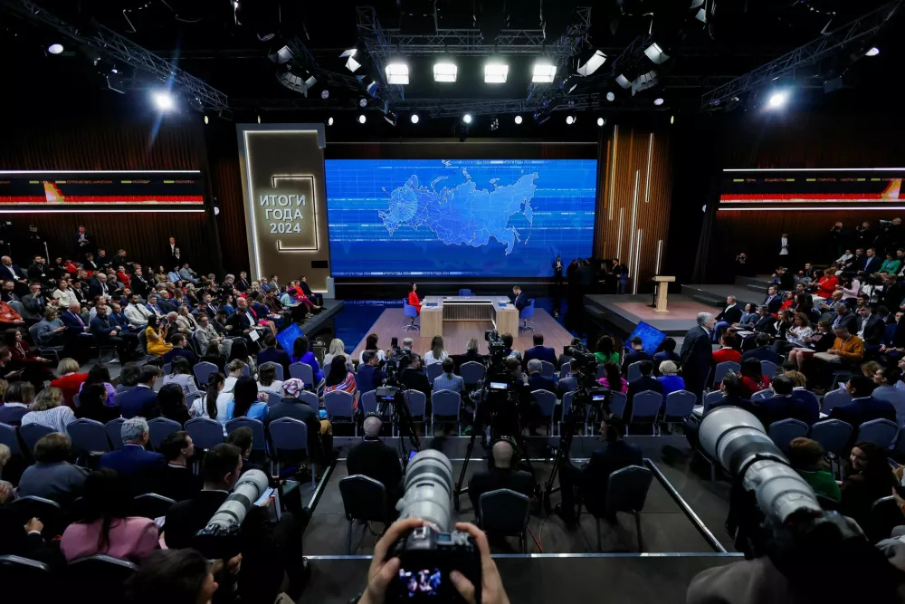 Attendees gather on the day of Russian President Vladimir Putin's annual end-of-year press conference and phone-in, in Moscow, Russia December 19, 2024. REUTERS/Maxim Shemetov