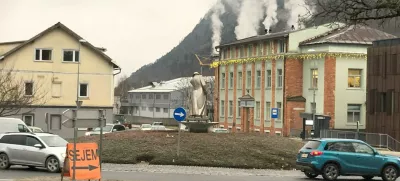 Občina Jesenice se bo prve tri mesece novega leta začasno financirala. Foto: Eva Branc