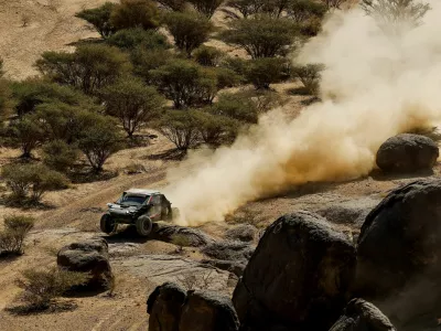 Rallying - Dakar Rally - Stage 3 - Bisha to Al Henakiyah - Saudi Arabia - January 7, 2025 The Dacia Sandriders' Sebastien Loeb and Fabian Lurquin in action during stage 3 REUTERS/Maxim Shemetov