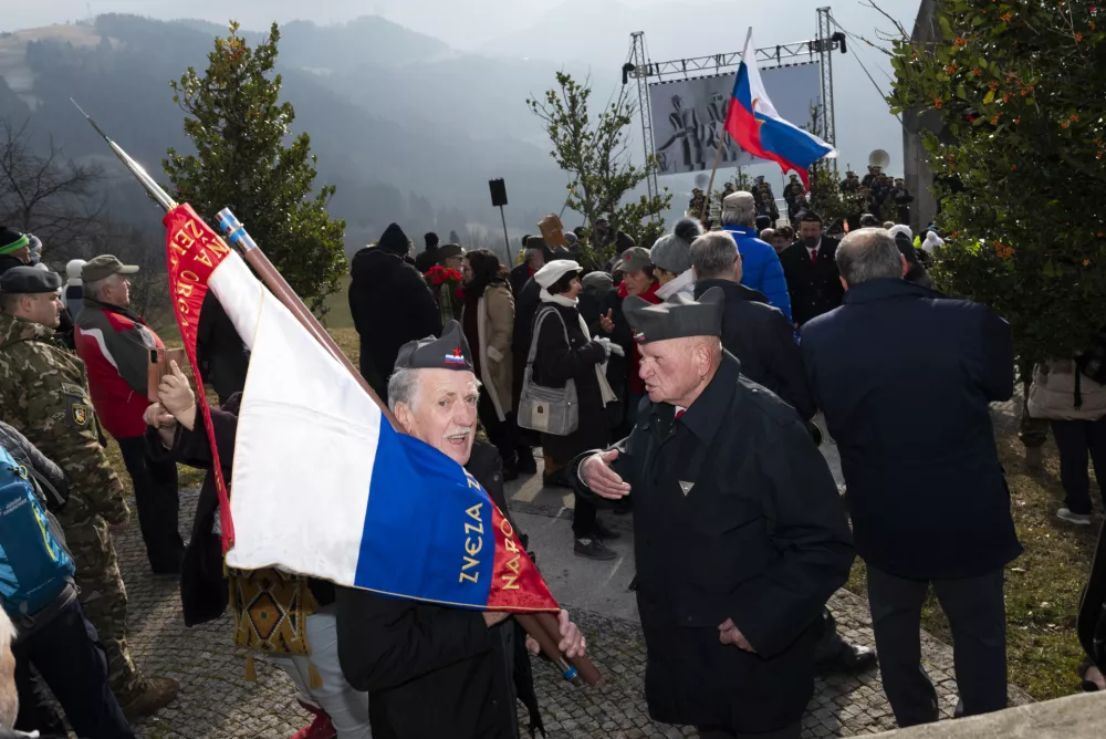 Dogodek s poudarkom na zgodovini uporništva slovenskega naroda je lani v vasi na pobočju Jelovice spremljalo okoli 3000 obiskovalcev. Foto: Nik Erik Neubauer