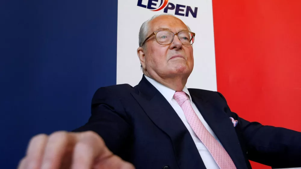 FILE PHOTO: France's far-right National Front political party leader Jean-Marie Le Pen attends a press conference before a rally for the upcoming European elections in Nice, southeastern France, June 3, 2009. REUTERS/Eric Gaillard/File Photo