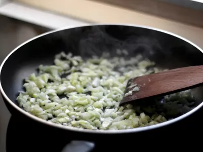 Lepo diši, toda paziti moramo, da ne traja predolgo. / Foto: iStock