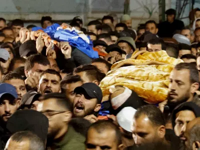  SENSITIVE MATERIAL. THIS IMAGE MAY OFFEND OR DISTURB  People carry the bodies of Palestinians killed in an Israeli drone strike, during their funeral in Tammoun near Tubas, Israeli-occupied West Bank, January 8, 2025. REUTERS/Raneen Sawafta