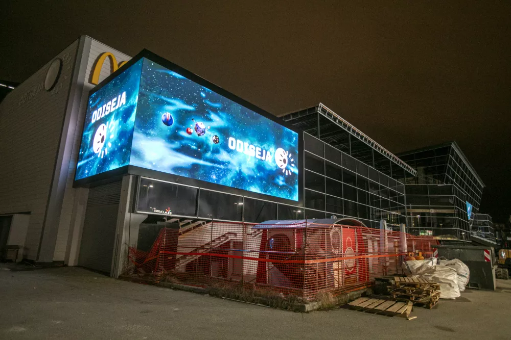 09.01.2025 - Kino Kolosej - BTC - Led zaslon, ekran, največji led zaslon v sloveniji, svetlobno onesnaženjeFOTO: LUKA CJUHA