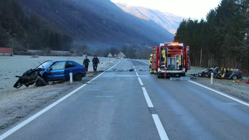 Posledice prometne nesreče. Foto: PPP Nova Gorica