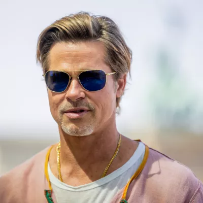 FILED - 19 July 2022, Berlin: US actor Brad Pitt attends a photocall on the occasion of the German premiere of the feature film "Bullet Train" on a terrace of the Academy of Arts near the Brandenburg Gate. Photo: Christoph Soeder/dpa