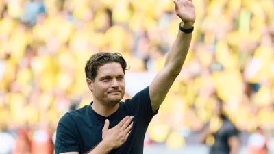 FILED - 18 May 2024, North Rhine-Westphalia, Dortmund: Dortmund coach Edin Terzic waves after the German Bundesliga soccer match between Borussia Dortmund and Darmstadt 98. Terzic has resigned as Borussia Dortmund coach, the Champions League runners-up said on 13 June in a surprise statement. Photo: Bernd Thissen/dpa