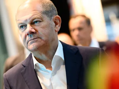 05 July 2022, Berlin: German Chancellor Olaf Scholz attends the Parliamentary Evening of the SPD Economic Forum. The meeting follows the one-day conference of the SPD Economic Forum under the motto "Economic Turnaround - Transformation in Times of Crisis". Photo: Bernd von Jutrczenka/dpa