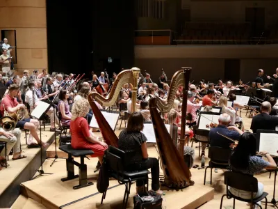 Izvedba Berliozovega Faustovega pogubljenja na Ljubljana Festivalu 14.07.2022<br>Orkester Slovenske filharmonije pod taktirko Charlesa Dutoita na Ljubljana Festivalu 14.07.2022<br>Foto Jaka Gasar