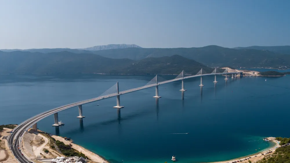 26.07.2022., Peljesac, Komarna - Peljeski most u svom punom sjaju uoci vecerasjeg otvorenja Photo: Igor Kralj/PIXSELL