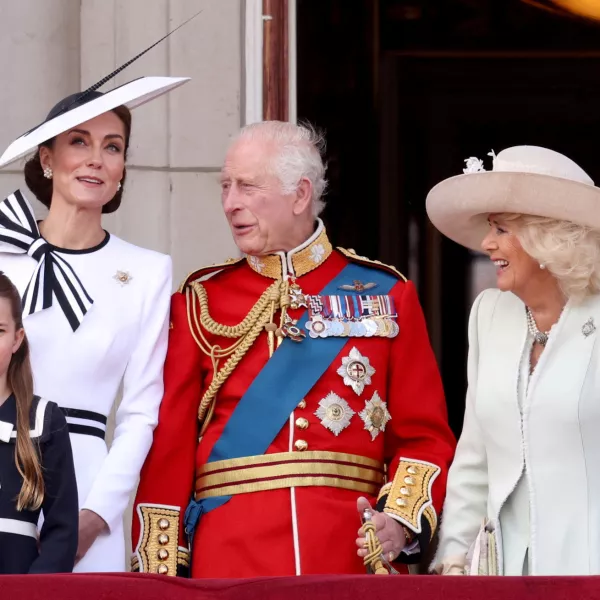 Britain's King Charles, Queen Camilla, Catherine, Princess of Wales and Princess Charlotte appear on the balcony of Buckingham Palace as part of the Trooping the Colour parade to honour Britain's King Charles on his official birthday in London, Britain, June 15, 2024. REUTERS/Hollie Adams   TPX IMAGES OF THE DAY