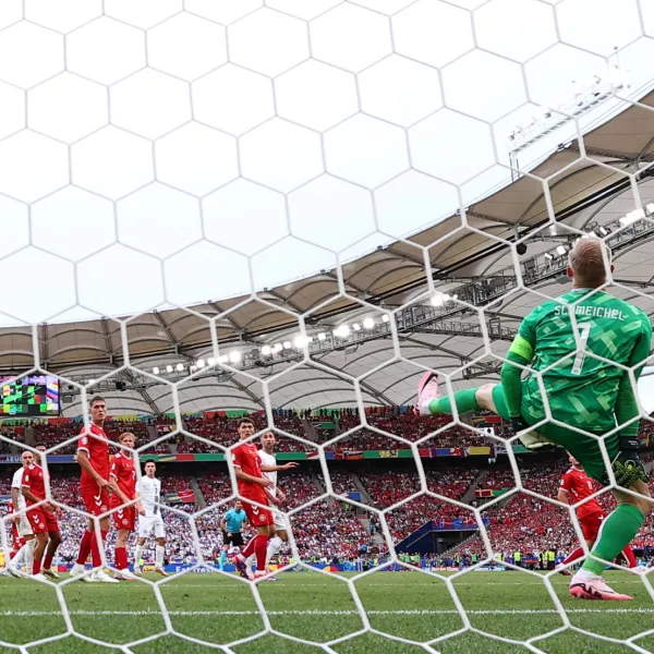 Trenutek na tekmi prvega kroga skupine C proti Danski v Stuttgartu, ki je najbolj razveselil slovenske navijače – izenačenje na 1:1 v 77. minuti. 