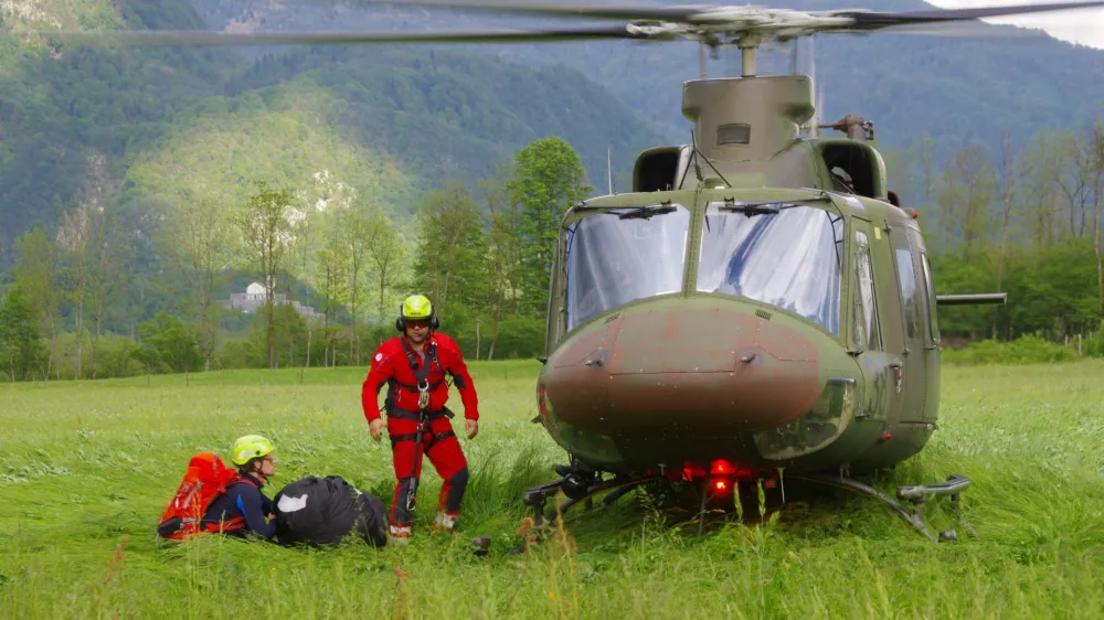 helikopter reševanje gorski reševalci