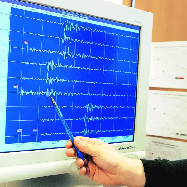 magnituda potresa, Agencija RS zas okolje - Urad za seizmologijo - potres z močjo 4,1 stopnje po Richterjevi lestvici------3k