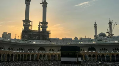 FILE PHOTO: Muslim pilgrims circle the Kaaba as they perform Tawaf at the Grand Mosque, during the annual haj pilgrimage, in Mecca, Saudi Arabia, June 18, 2024. REUTERS/Mohammed Torokman/File Photo