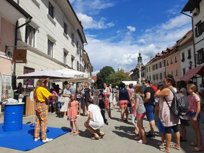 Minuli konec tedna so na svoj račun prišli ljubitelji sladkih dobrot, ki so svoje brbončice razvajali na festivalu sladoleda Sladka Loka.&nbsp;