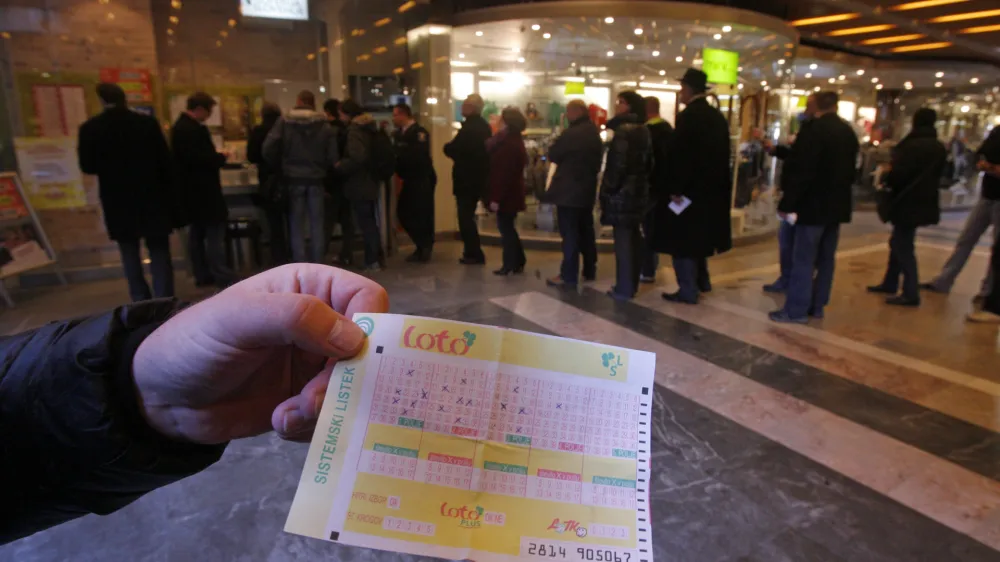 - Loterija Slovenije - LOTO rekordni znesek za sedmico 3.350.000 EUR - //FOTO: Luka Cjuha