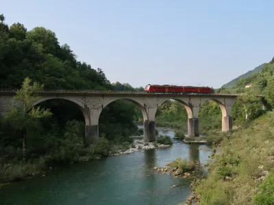 Železniški most v Ajbi, Bohinjska proga, vlak, železnica