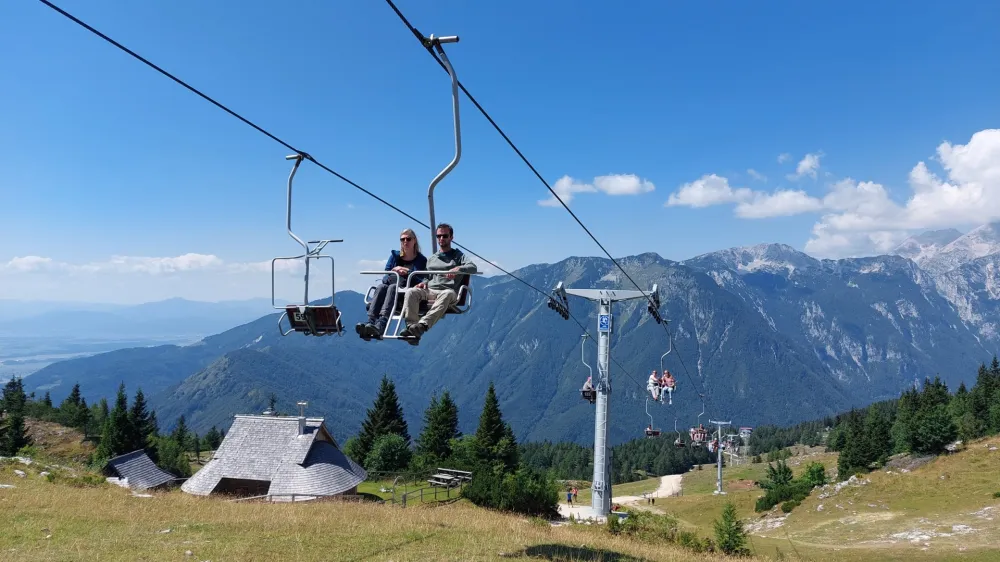 Družba Velika planina brez sedežnice izgubi tudi zimske aktivnosti od smučanja do nočnega sankanja.