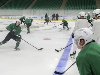 - 25.07.2022 – Hokejski klub HK SŽ Olimpija – hokejisti Olimpije pred začetkom priprav na novo sezono - trening //FOTO: Jaka Gasar