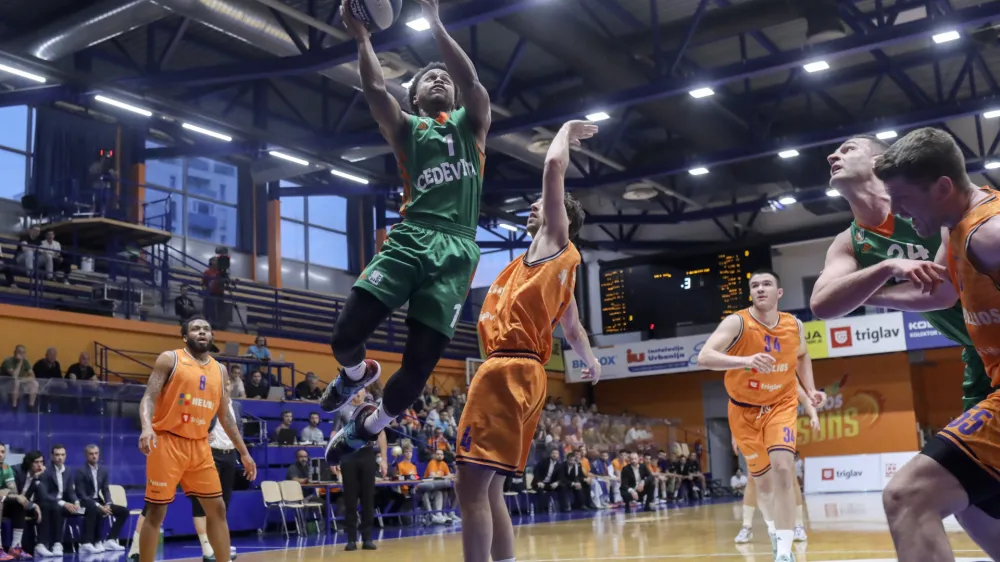 - 25.05.2022 – šport - košarka - 1. tekma finala državnega prvenstva v košarki med Helios Domžale in Cedevita Olimpija /FOTO: Jaka Gasar