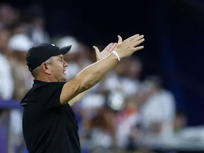 Soccer Football - Euro 2024 - Group C - England v Slovenia - Cologne Stadium, Cologne, Germany - June 25, 2024 Slovenia coach Matjaz Kek reacts REUTERS/John Sibley