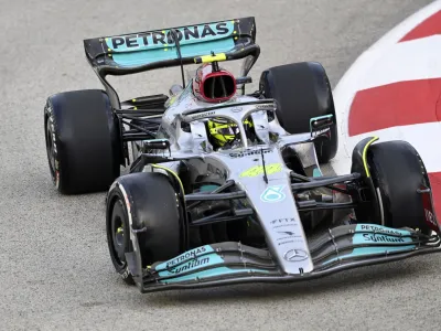 Formula One F1 - Singapore Grand Prix - Marina Bay Street Circuit, Singapore - September 30, 2022 Mercedes' Lewis Hamilton in action during practice REUTERS/Caroline Chia