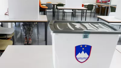 - Volišče OŠ Mrtna Krpana v Fužinah.- 09.06.2024. - Volitve v Evropski parlament in štirje referendumi za preferenčni glas, o Evtanaziji, o rabi marihuane v medicinske namene in za rekreativno uporabo 2024.//FOTO: Bojan Velikonja