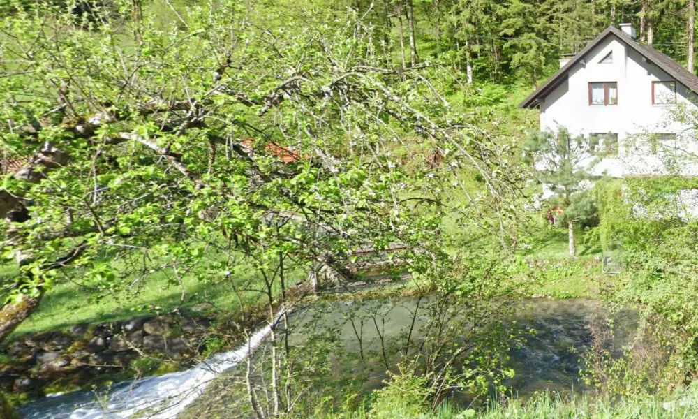 Iskrica, Strmec 28, Luče, družina Breznik-Krajnc. Foto: Google / Foto: Google 