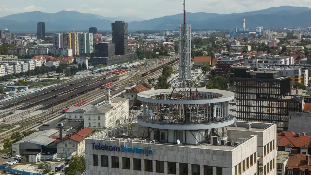 ﻿- 04.09.2018 – Telekom Slovenije - upravna stavba - panoramski posnetek - panorama //FOTO: Bojan Velikonja