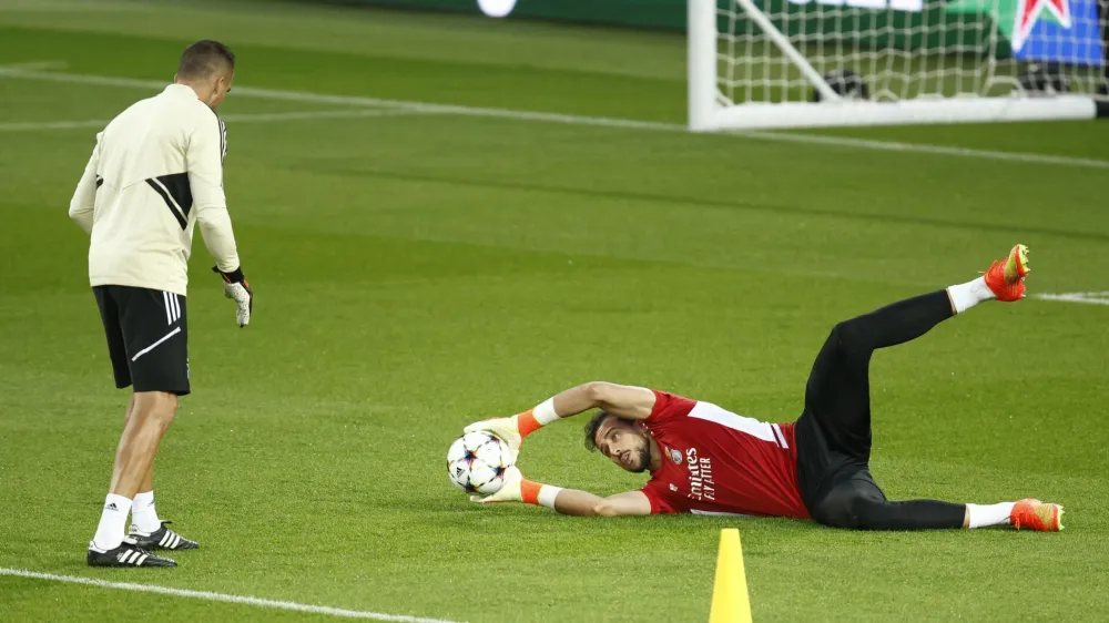 Soccer Football - Champions League - Benfica Training - Parc des Princes, Paris, France - October 10, 2022 Benfica's Helton Leite during training REUTERS/Gonzalo Fuentes