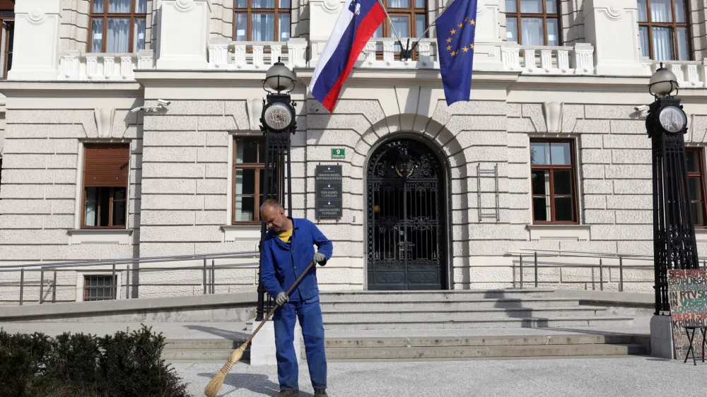 Nezadovoljstvo med sodniki so nekateri naši sogovorniki primerjali celo z obdobjem, ko so sodniki izvedli belo stavko in intenzivnost svojega dela znižali na minimum. 