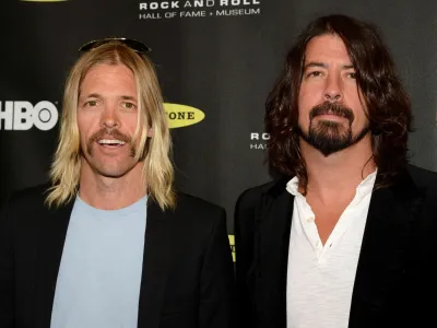 Taylor Hawkins and Dave Grohl 