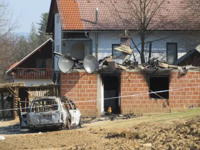 Izkazalo se je, da v stanovanjski hiši, ki je pogorela, ni bilo bombe.