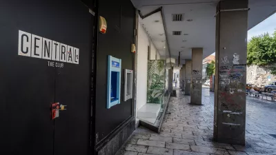 03. 07. 2024., Split - U nocnom klubu, sinoc iza ponoci, palo je staklo koje je ozlijedilo 22 osobe. Staklo je ocisceno, a ostale su su samo krhotine. Photo: Zvonimir Barisin/PIXSELL