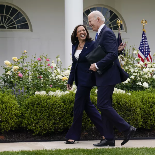 Predsednik Biden in podpredsednica Kamala Harris. Če se Biden odloči, da ne bo kandidat, ima Harrisova največ možnosti, da stopi v njegove čevlje. 