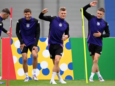 04 July 2024, Bavaria, Herzogenaurach: Germany's (L-R) Pascal Gross, Thomas Müller, Toni Kroos and Florian Wirtz pictured during training session ahead of Friday's UEFA Euro 2024 quarter final soccer match between Germany and Spain. Photo: Federico Gambarini/dpa