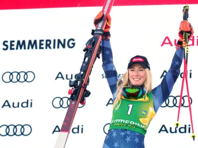 27 December 2022, Austria, Semmering: USA's Mikaela Shiffrin celebrates winning the women's giant slalom event at the Alpine Skiing World Cup in Semmering. Photo: Georg Hochmuth/APA/dpa