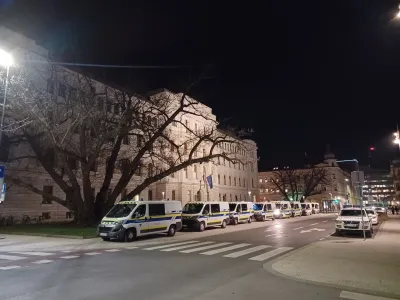 sodišče Ljubljana privedbe kriminalna združba drige orožje aretacije policija marica 