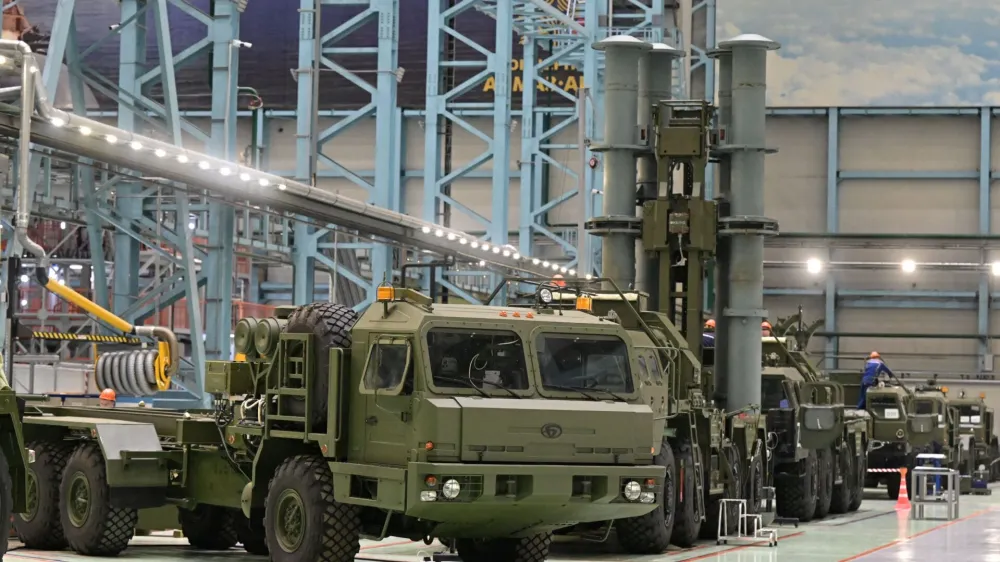 A view shows a workshop of Obukhovsky plant, which is one of the production sites of the Russian missile manufacturer Almaz-Antey, during the visit of Russian President Vladimir Putin in Saint Petersburg, Russia, January 18, 2023. Sputnik/Ilya Pitalyov/Pool via REUTERS ATTENTION EDITORS - THIS IMAGE WAS PROVIDED BY A THIRD PARTY.