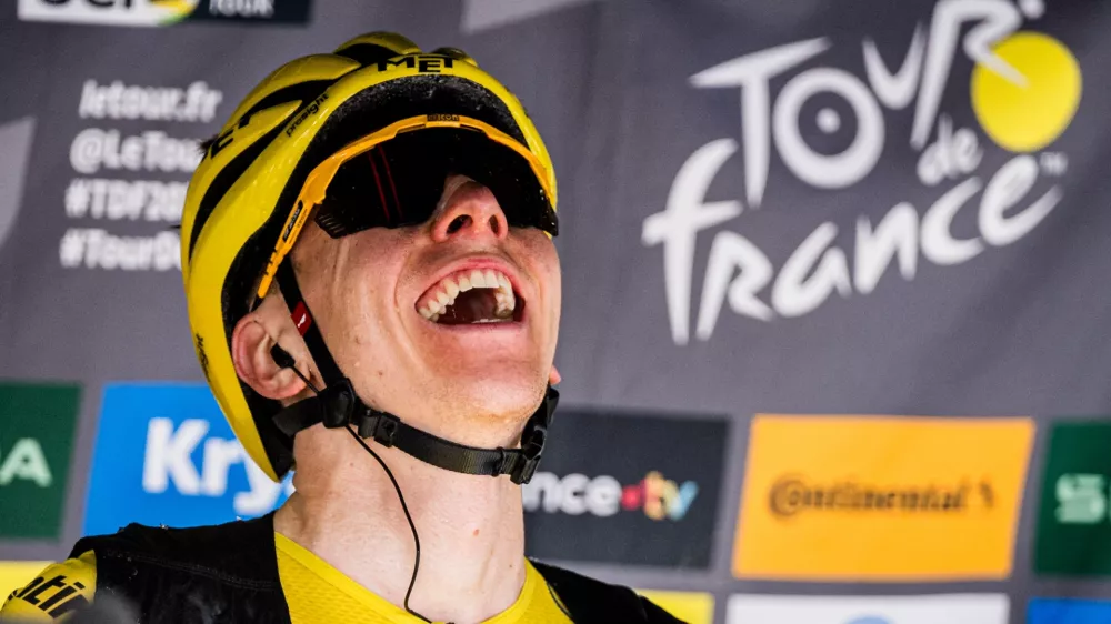 14 July 2024, France, Plateau de Beille: Slovenian cyclist Tadej Pogacar of UAE Team Emirates celebrates winning stage 15 of the 2024 Tour de France cycling race, 107,7 km from Loudenvielle to Plateau de Beille. Photo: Jasper Jacobs/Belga/dpa