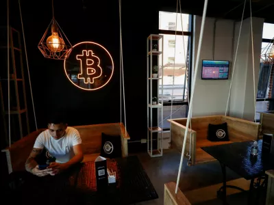 FILE PHOTO: A neon logo of cryptocurrency Bitcoin is seen at the Crypstation cafe, in downtown Buenos Aires, Argentina May 5, 2022. Picture taken May 5, 2022. REUTERS/Agustin Marcarian/File Photo