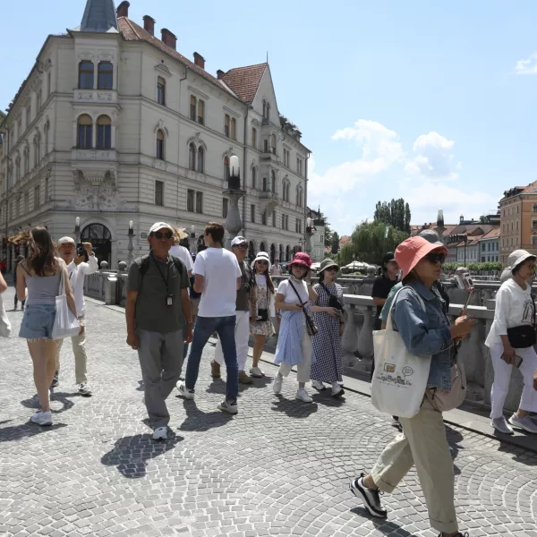 17.06.2024 - turisti v Ljubljani - poletje 2024 - turizem - turistična sezona - kratkoročno oddajanje AirbnbFOTO: Luka Cjuha / Foto: Luka Cjuha