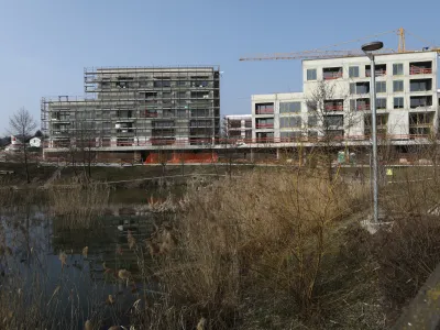 - 21.02.2023 - zemljišče pri gradbišču soseske Lagoon v Ljubljani – Črnuče, Pot v Hrastovec //FOTO: Luka Cjuha