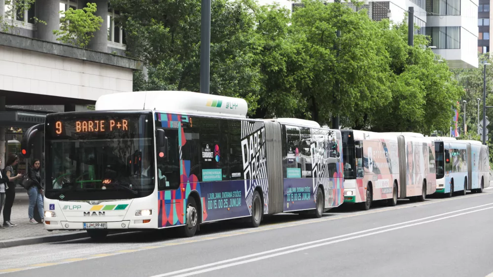 mestni avtobus LPP - 06.06.2023 – avtobusno postajališče LPP Bavarski dvor -  //FOTO: Bojan Velikonja