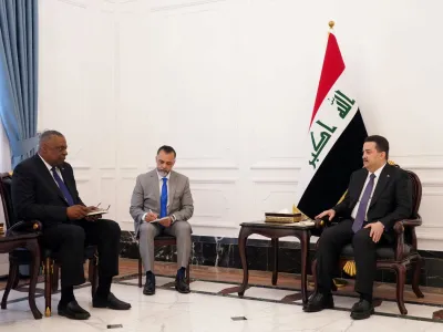 Iraqi Prime Minister Mohammed Shia al-Sudani meets with U.S. Defense Secretary Lloyd Austin?in Baghdad,Iraq,March 7, 2023. Iraqi Prime Minister Media Office/Handout via REUTERS ATTENTION EDITORS - THIS IMAGE WAS PROVIDED BY A THIRD PARTY.