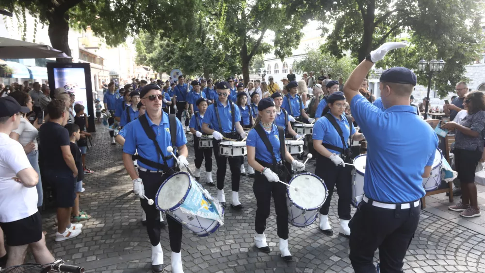 25.7.2024 - OLVO-Band Belgija nastop na Ljubljanskih ulicahFOTO: Luka Cjuha