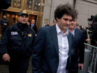 FILE PHOTO: Former FTX Chief Executive Sam Bankman-Fried, who faces fraud charges over the collapse of the bankrupt cryptocurrency exchange, departs from a court hearing at Manhattan federal court in New York City, U.S. January 3, 2023. REUTERS/David Dee Delgado/File Photo