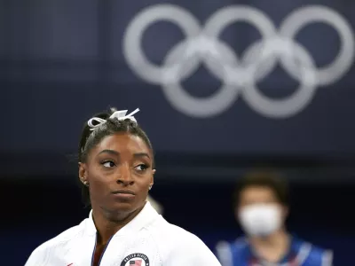 Simone Biles je na olimpijskih igrah osvojila sedem kolajn, od tega štiri zlate leta 2016 v Riu de Janeiru.

 